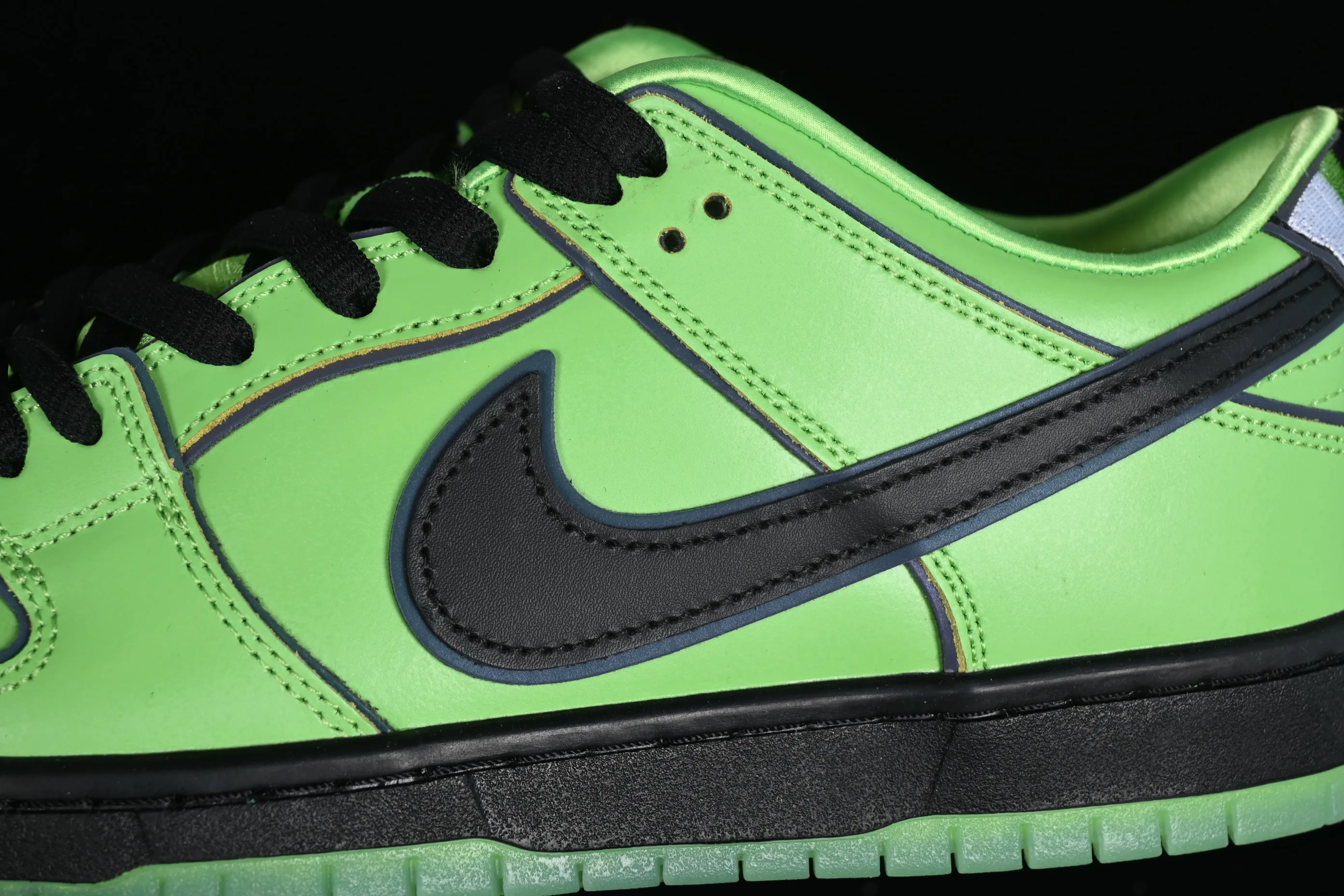 All Categories Nk SB Dunk Series Nk SB Dunk Low Low-top sneakers J version The Powerpuff Girls x Nk SB Dunk Low Powerpuff Girls joint model Low-top casual sneakers FZ8319-300